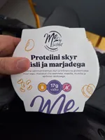 proteiini skyr müsli ja marjadega