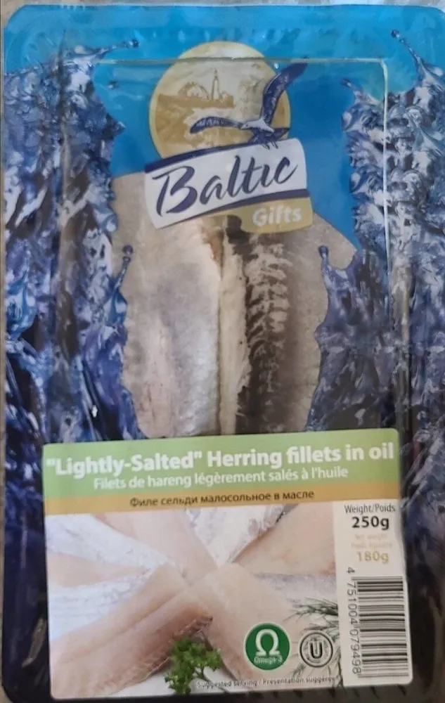Lightly salted herring fillets in oil