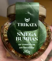 sniega bumbas ar tomātiem un baziliku
