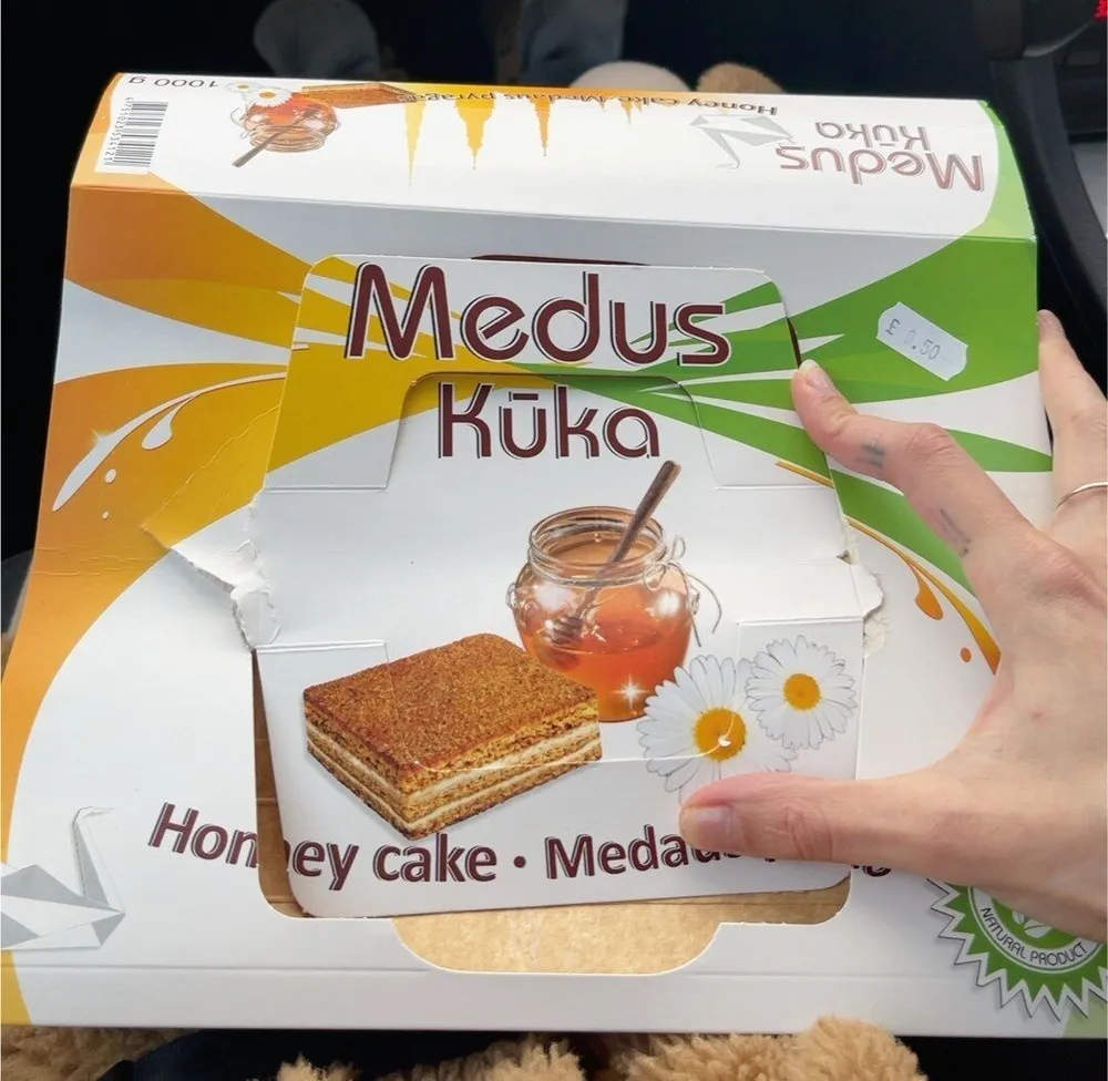 Honey cake