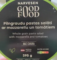 Pilngraudu Pastas Salāti Ar Mozzarellu Un Tomātiem