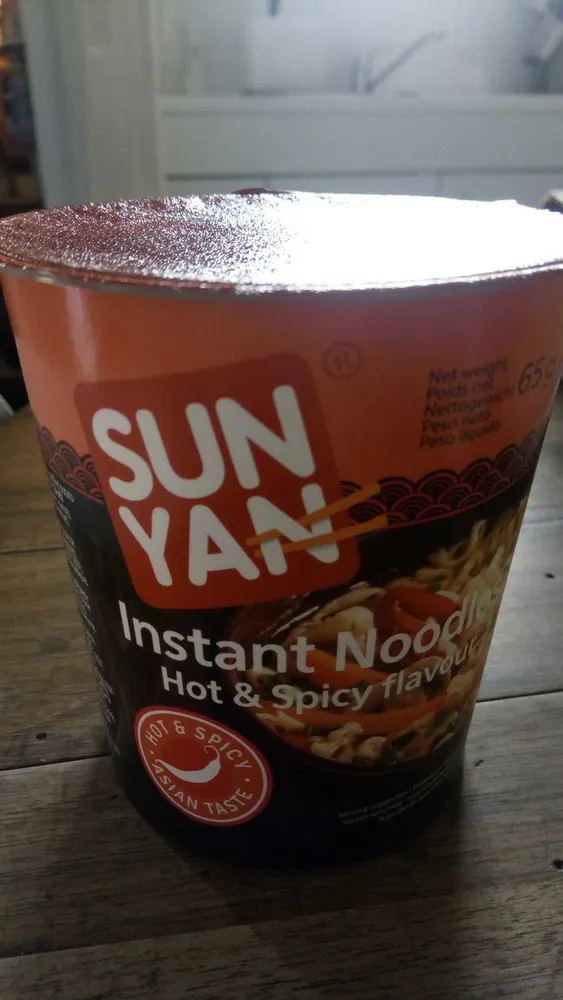 Sunyan Cup Noodles Hot &spicy