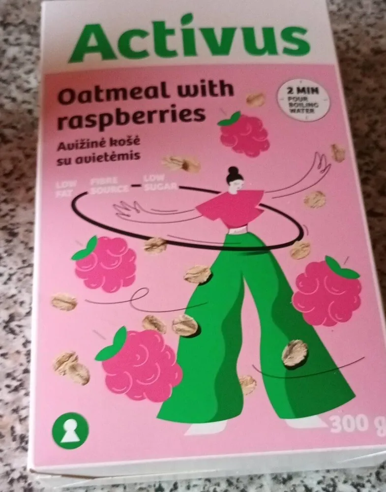 Oatmeal with raspberries