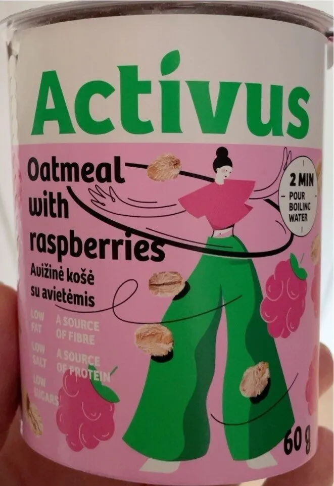 Oatmeal with raspberries