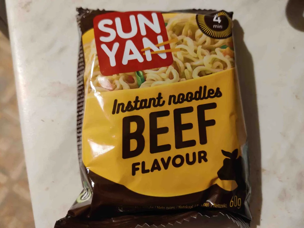 Instant noodles beef flavour