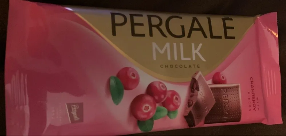 Milk chocolate with cranberry