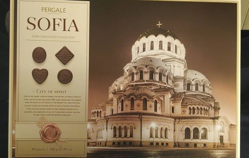 Sofía, dark chocolate collection