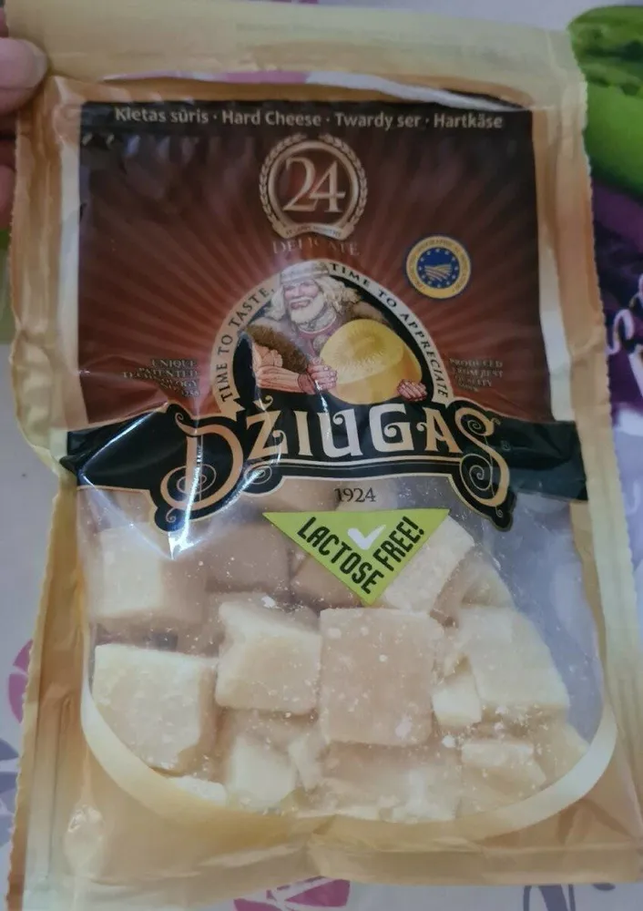 Hard cheese Délicate 24 mois