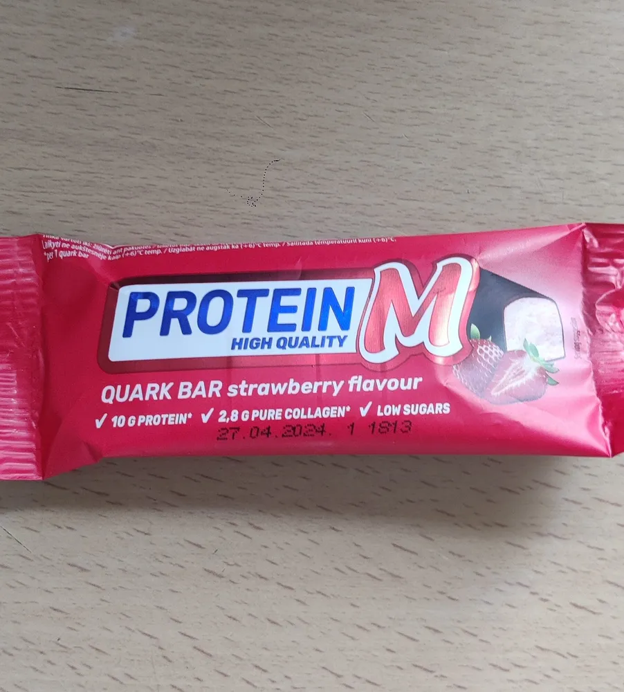 Quark bar strawberry flavour