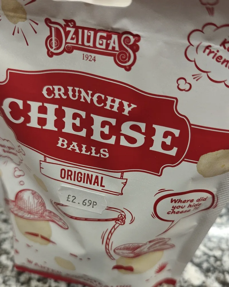 Crunchy Cheese Balls