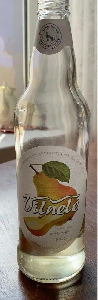 Soft drink with pear juice