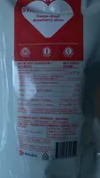 Freeze-dried strawberry slices