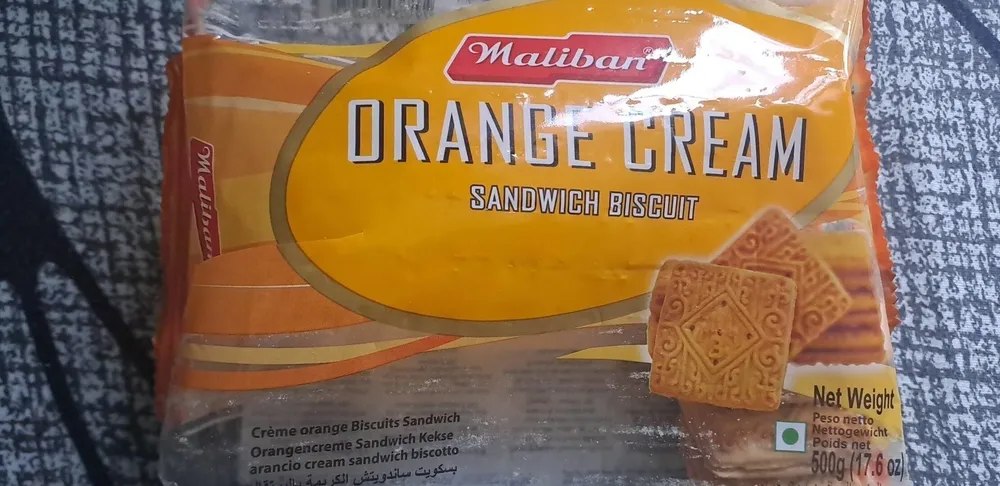 cream sandwich biscuit