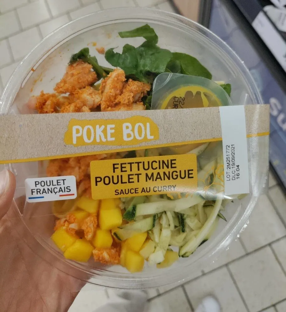 Poké bol fettucine poulet mangue