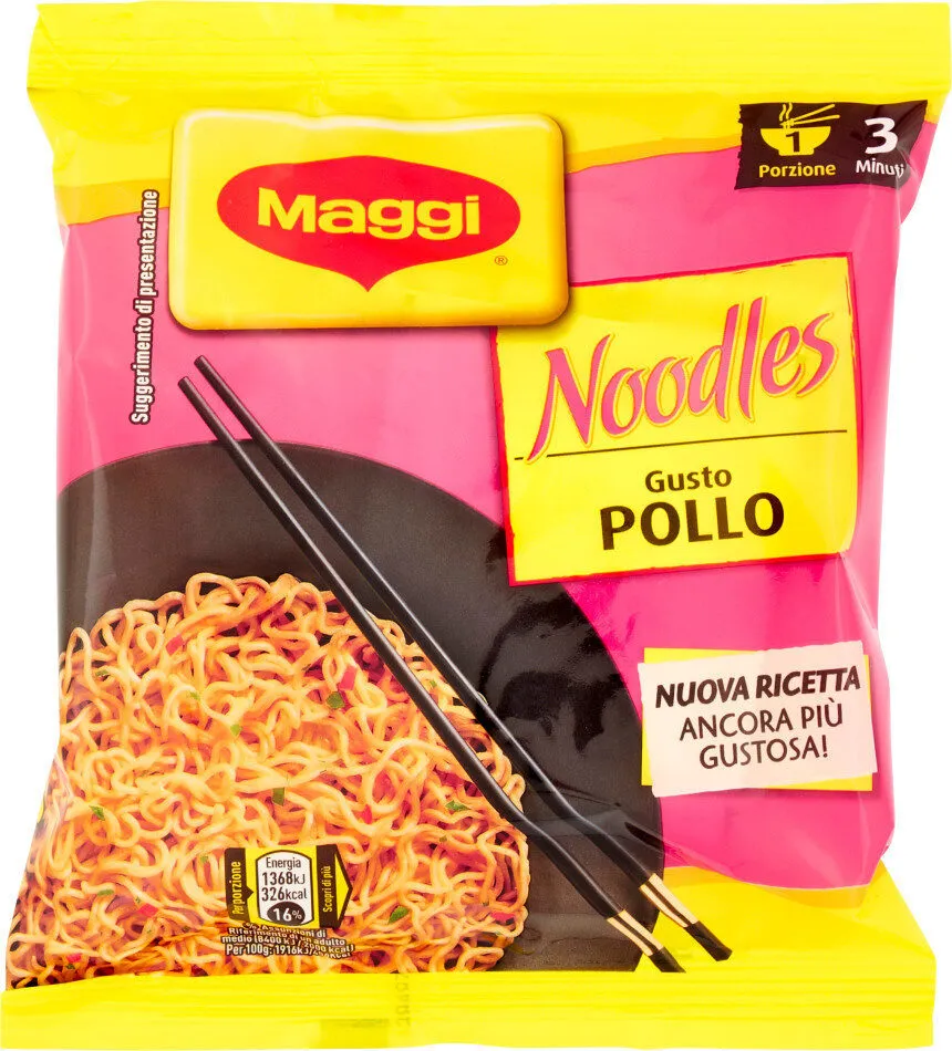 Noodles gusto pollo noodles istantanei e condimento