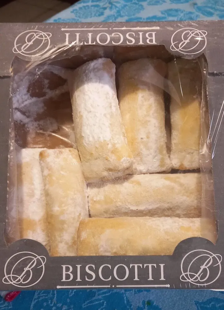 Biscotti di pasta frolla con ripieno Kiflulky