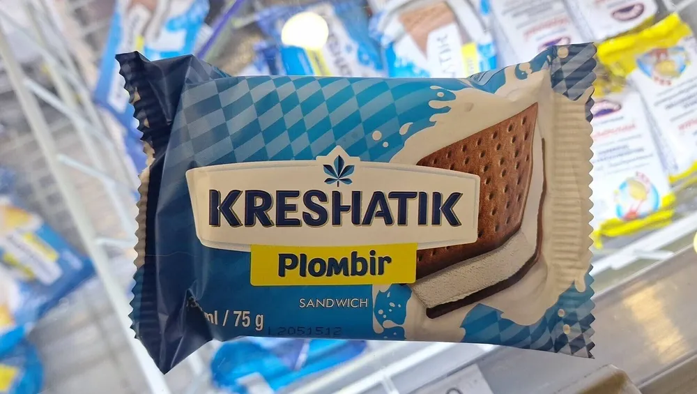 морозиво Хрещатик Пломбір «Сендвіч»