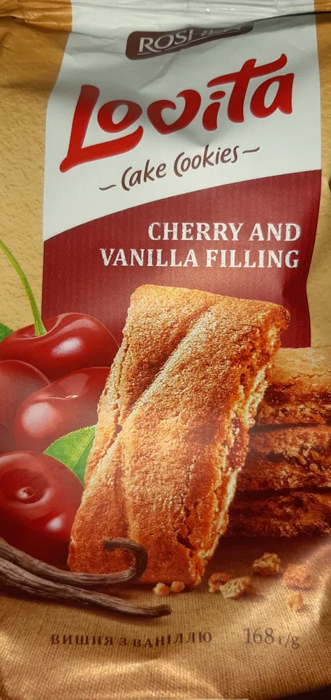 Cake cookies with cherry and vanilla filling