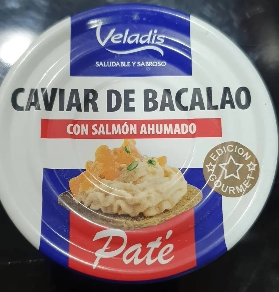 Caviar de bacalao con salmón ahumado