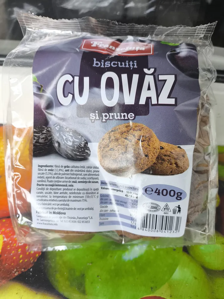 Biscuiți cu ovăz și prune