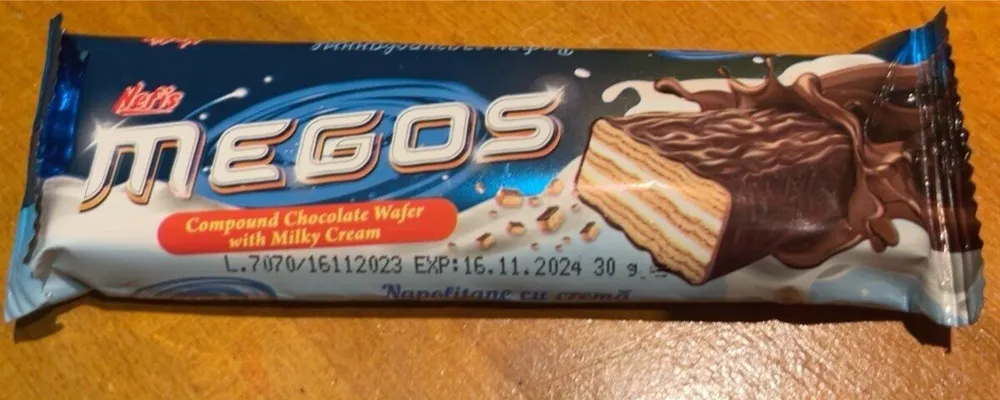 Compound Chocolate Wafer with Milk Cream