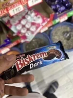 Cocoa biscuit with cocoa cream