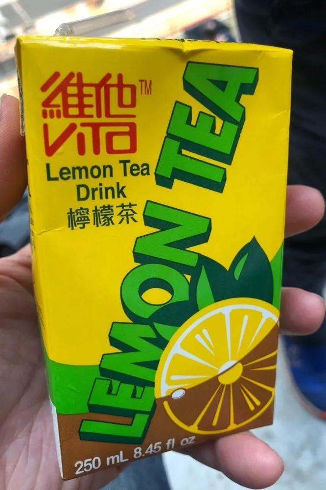 Lemon tea drink