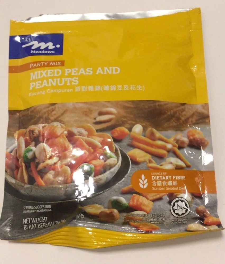 Mixed peas and peanuts