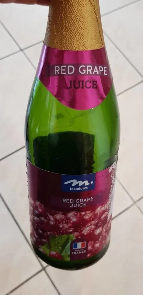 Red grapefruit juice