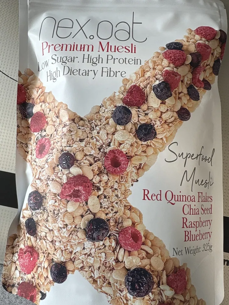 NEX.OAT Premium Muesli - Superfood Muesli (Red Quinoa Flakes, Chia Seed, Raspberry, Blueberry)