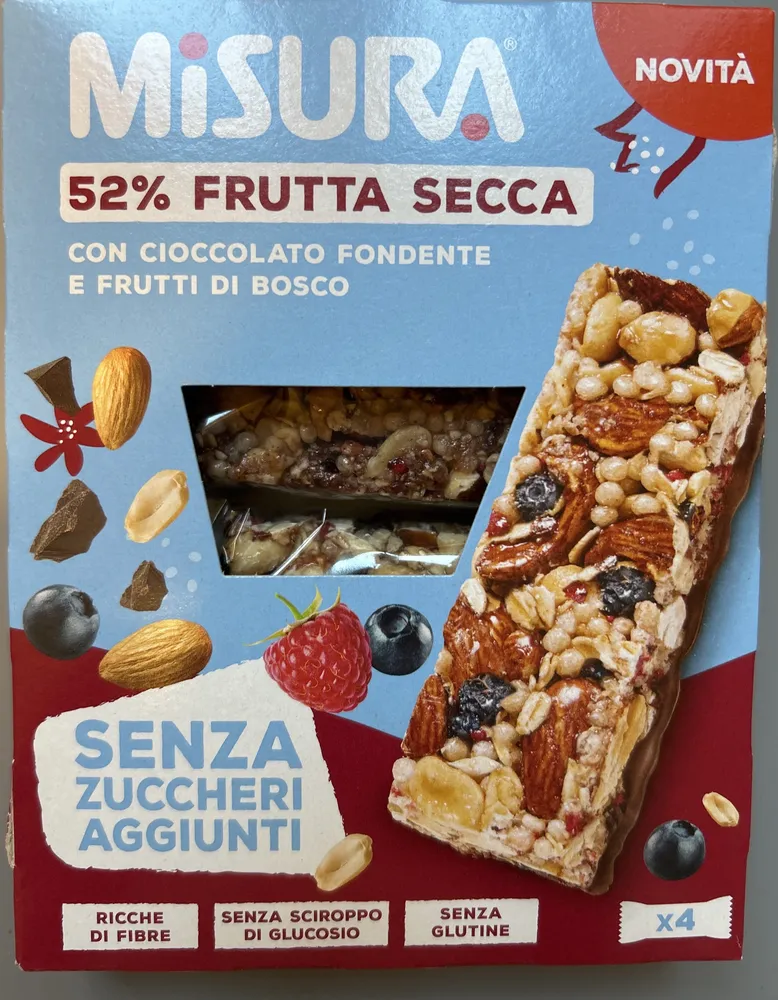 52% Frutta secca con cioccolato fondente e frutti di bosco