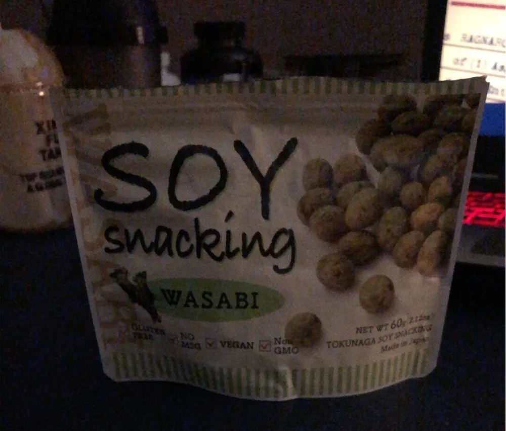 Soy snacking wasabi