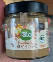 Pumpkin Spice Mandelcreme