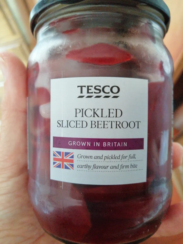 pickled sliced beetroot