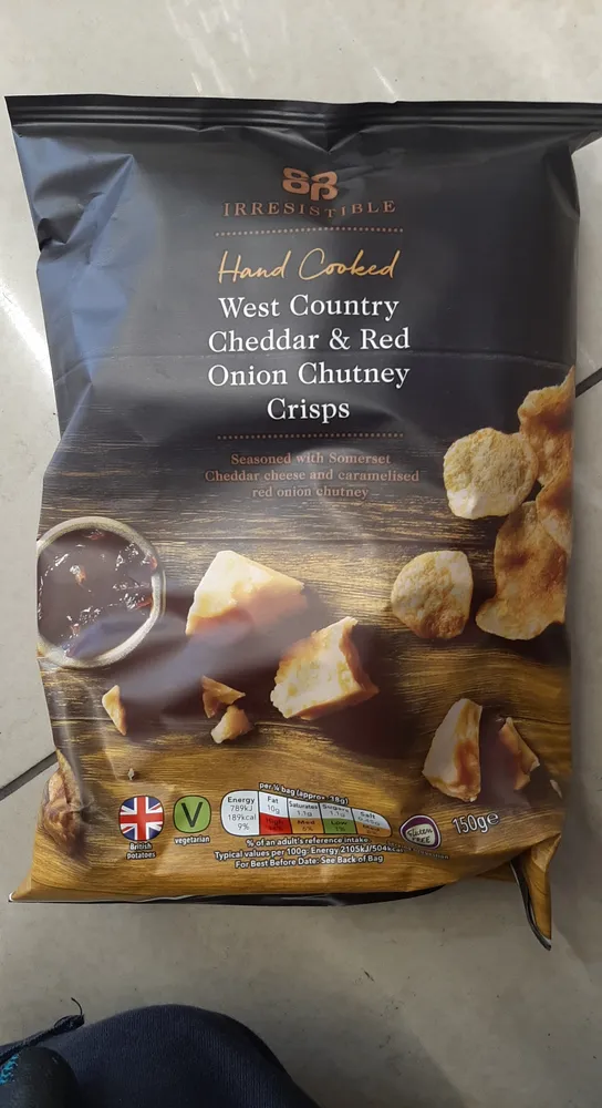 West Country Cheddar & Red Onion Chutney Crisps