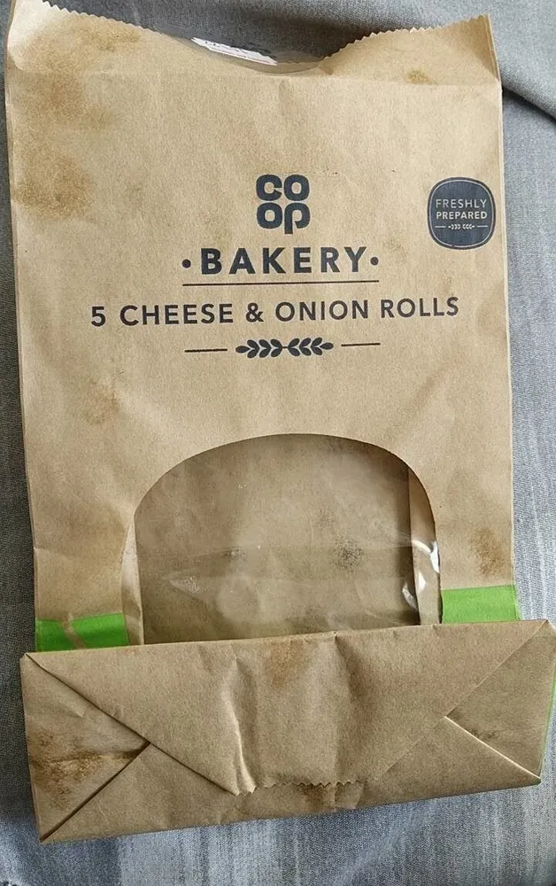 5 Cheese and Onion Rolls