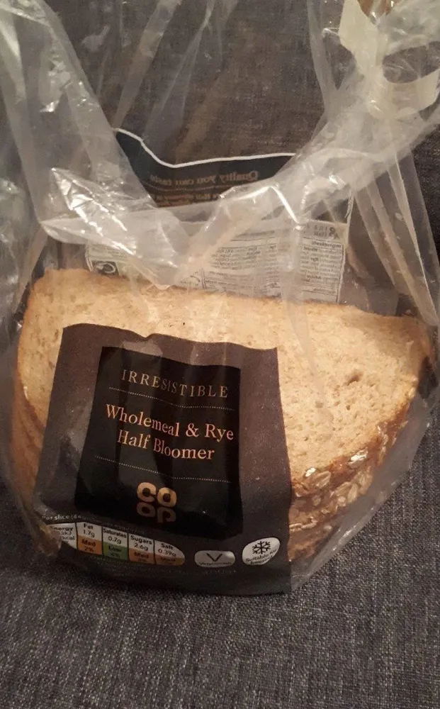 Wholemeal & Rye half Bloomer