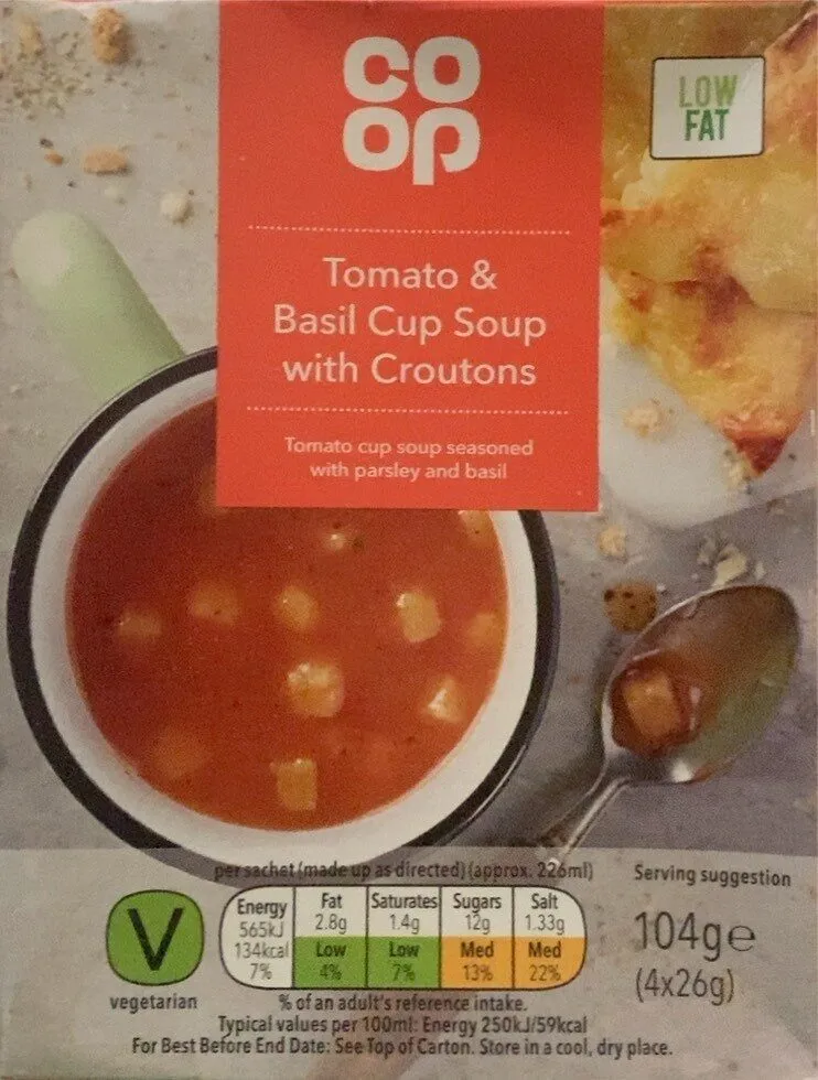Tomato & basil cup soup with croutons