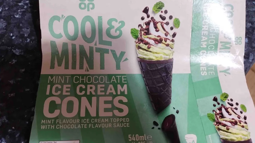 Mint chcoclate ice cream cones