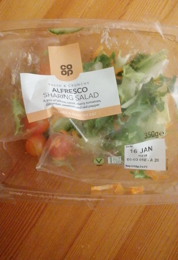 Alfresco sharing salad