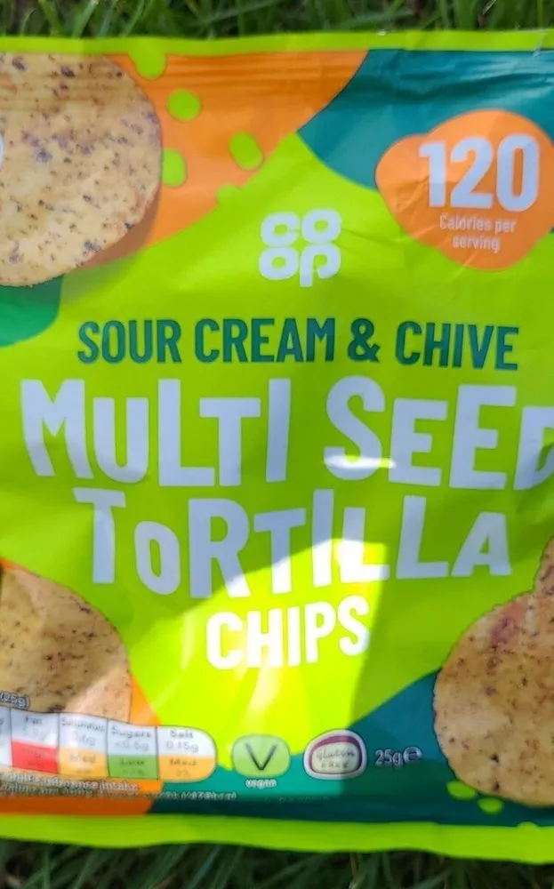Sour cream and chive multi seed tortilla chips