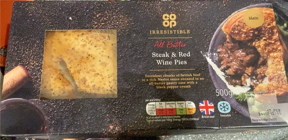 Steak and red wine pies