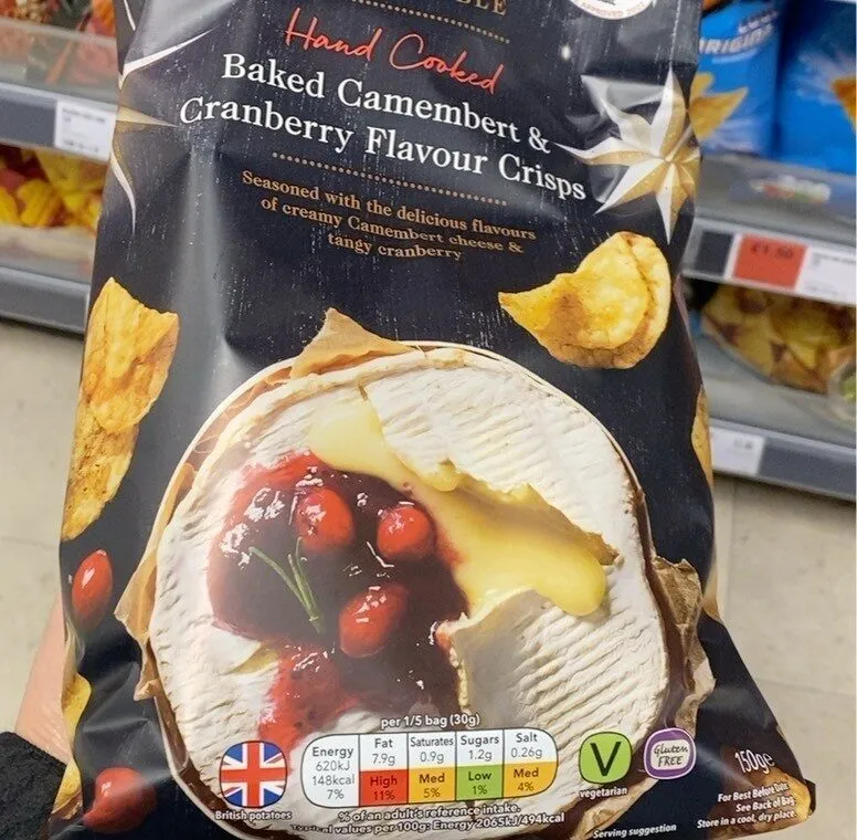 Baked Camembert & Cranberry Flavour Crisps