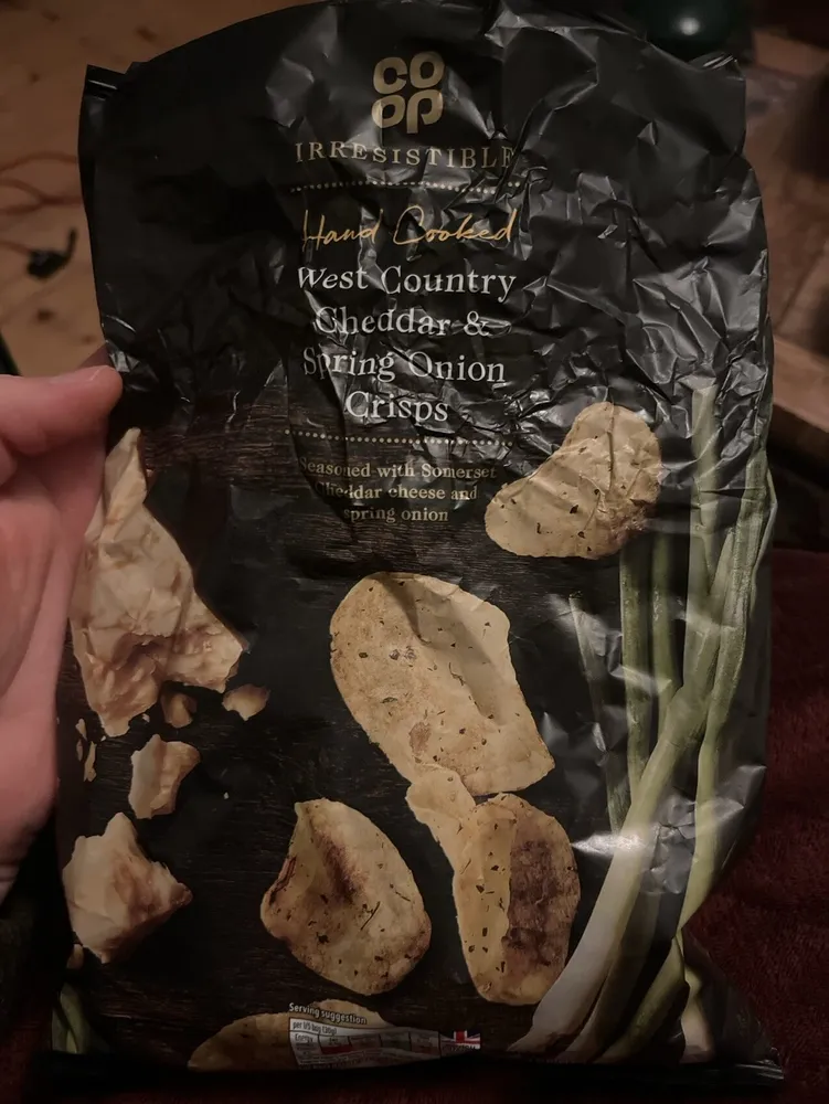 West Country Cheddar & Spring Onion Crisps