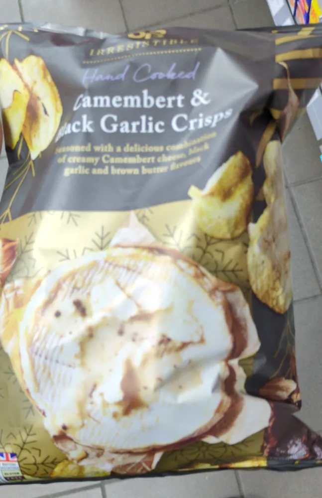 Camembert & Black Garlic Crisps