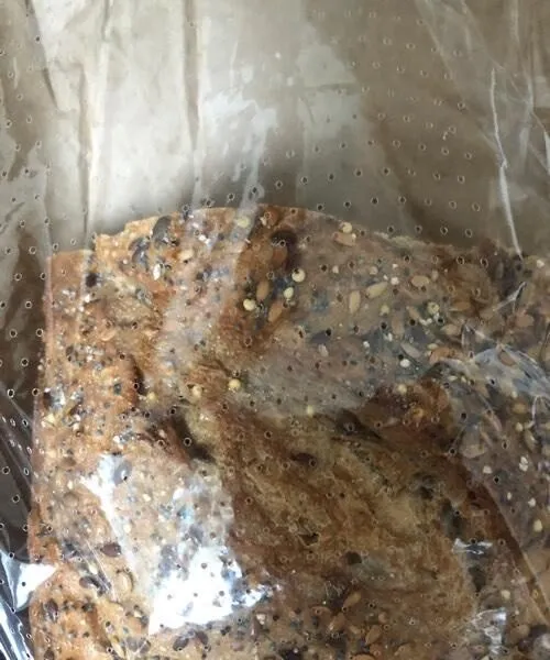 Ancient grain pave bread