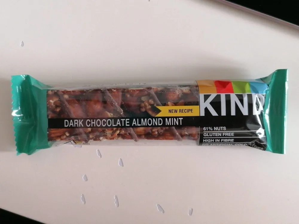 Dark chocolaté almond mint