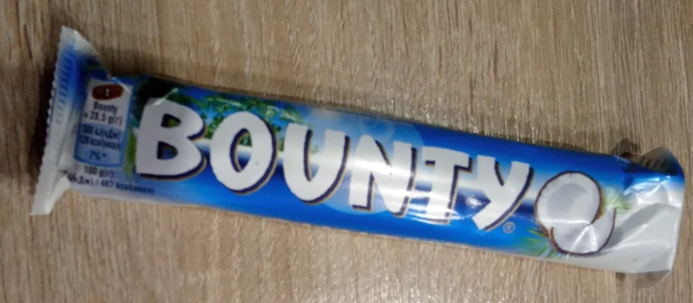 Шоколадний батончик Bounty молочний