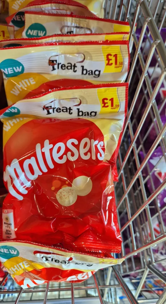 maltesers white treat bag
