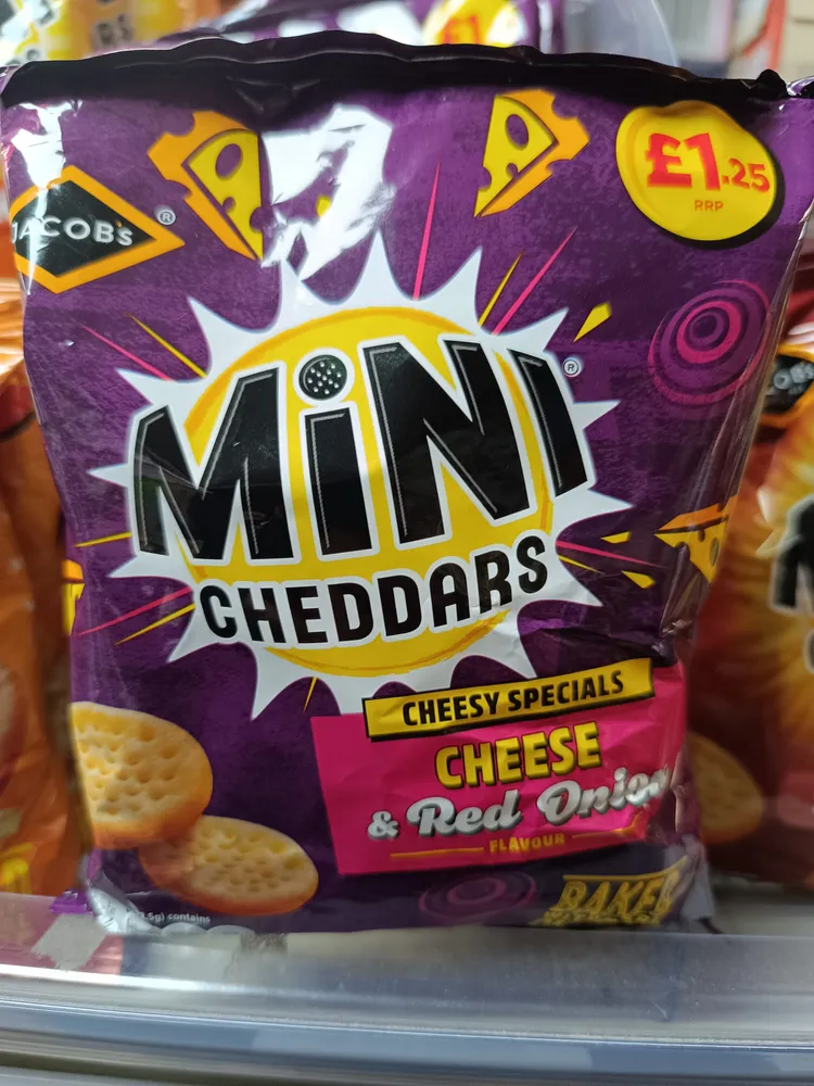 Mini Cheddars Cheese & Red Onion Flavour